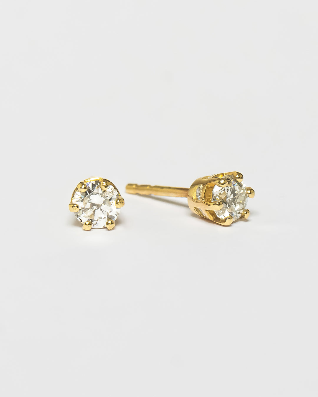 JR Solitaire Collection - Earrings Diamonds x Yellowgold