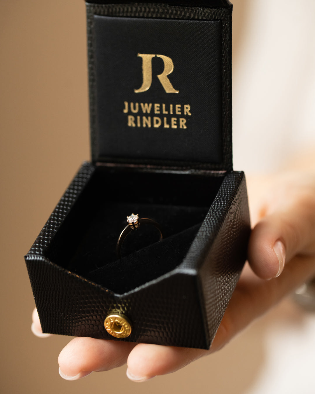 JR Solitaire Collection - Ring Diamonds x Yellowgold