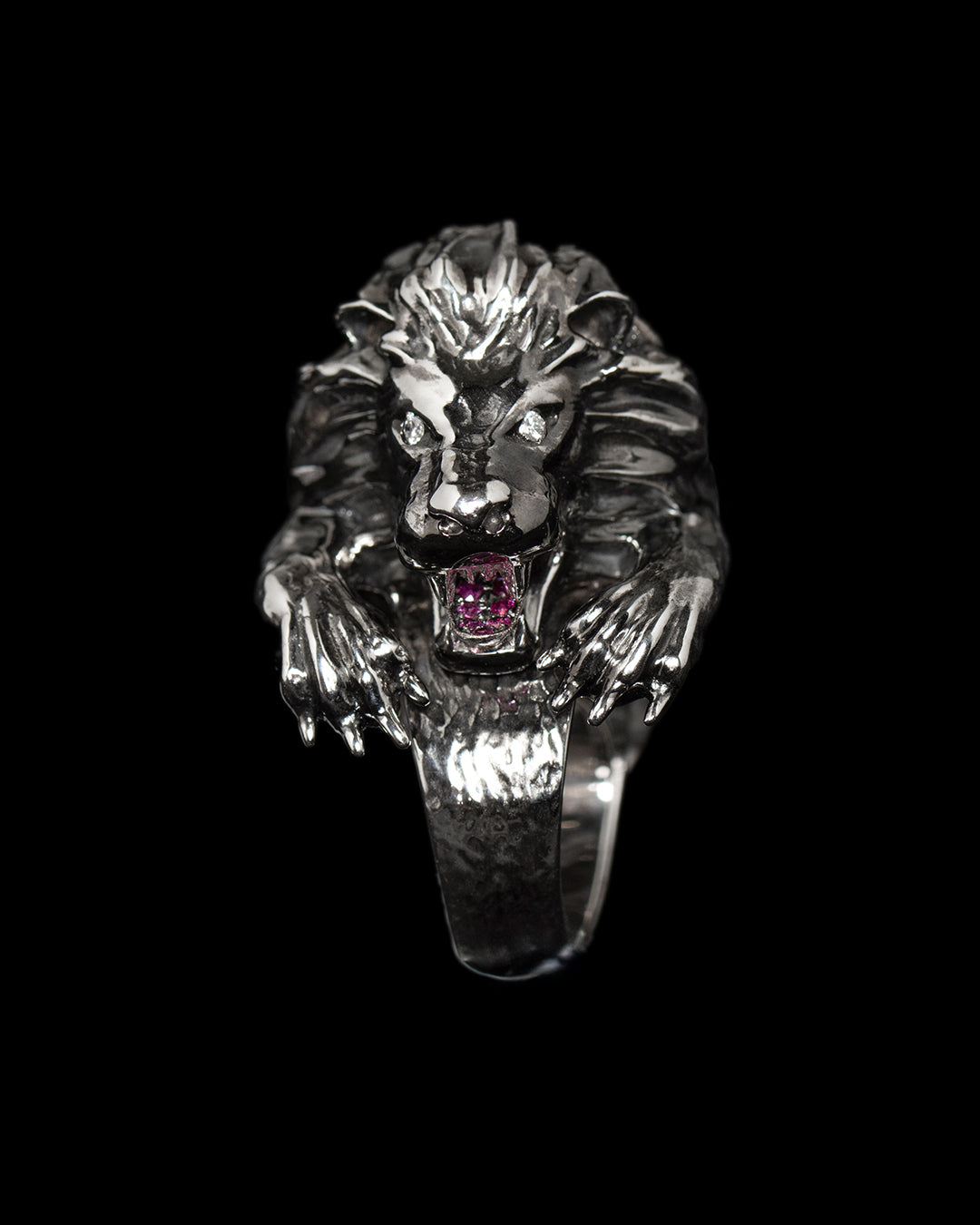 JR Bespoke X PAOLO PIOVAN Ring "Lions Heart"