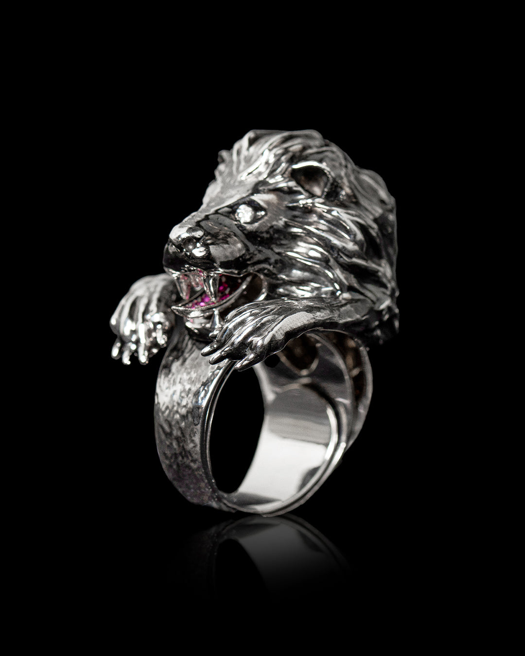 JR Bespoke X PAOLO PIOVAN Ring "Lions Heart"